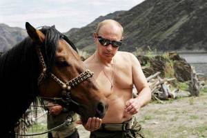 Putin-Feeds-Horse